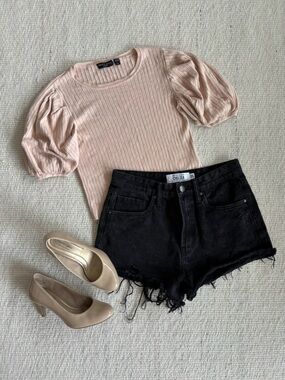 | Brave Soul | Pink Puff Sleeve Ribbed Top Women’s size Large